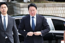 최태원·노소영 재산분할, 내달 24일 결론…SK주식이 변수
