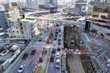 백운광장 도로 전면 개방…지하차도 개통은 10월로 연기