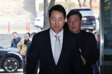 오세훈 운명의 날…'여론조사 대납' 오늘 1심 선고