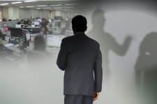 내가 시키면 시키는 대로 해…상습 폭언·폭행 농협 조합장 적발