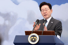 이 대통령 지지율 34.8%, 10주 만 반등…청년층 지지 소폭 회복