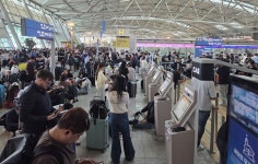 인천공항 항공사 발권시스템 장애…중국 항공사 3곳 수속 중단