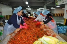 부평힘찬병원 ‘사랑의 김장 담그기’로 이웃사랑 실천