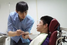 우보뜸마을라파재활원 | 우보한의원, 송년회 대신 봉사활동으로 한 해 마무리