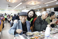 나누리병원, 관악노인복지관서 나눔 ‘급식 봉사’ 활동 펼쳐