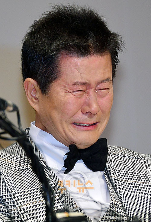트로트 대가 송대관, 갑작스러운 심장마비로 별세.. 가수 태진아와 이루 추모