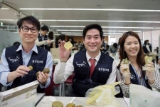 웅진씽크빅, 착한Book 기부… 백혈병소아암협에 도서 30만 권·성금 8천8백여 만원 기부