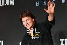 톰 크루즈 ‘흔한 할리우드 배우’