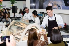 흥국에프엔비, 2016 서울 카페쇼 참가