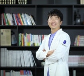 창원파티마안과, 경남 최초 심포니 연속초점 렌즈 도입…노안·백내장 동시 치료