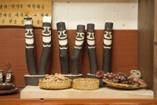 [일상의 삶으로] 장애를 장승으로 승화시킨 ‘뭐 만들까 공방’ 장승공예가 김윤숙