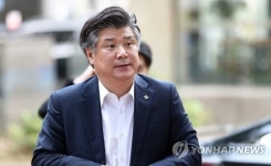 이상돈 “조대엽, 교수 재직시 사외이사 겸직…회사 경영 깊게 관여했다”