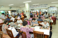 “삼계탕 드시고 힘내세요”…한전 경남본부, 삼계탕 나눔 봉사활동