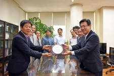호원대학교에 실습용 전기차량 기증 라이프모터스 황철권 대표