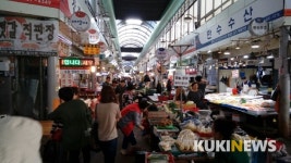 추석 차례상은 재래시장에서 봐야 제맛