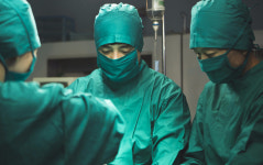 대리수술 의혹 부산대학교병원 교수 보직 해임