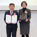 (주)에덴뷰,아이템 ‘쪼그리’ , 대한민국공감브랜드대상 기업부문 대상 수상!