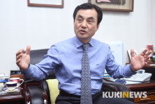 [국회 초대석-안규백 더불어민주당 서울시당 위원장] “近者說 遠者來… 정치는 가까이 하는 사람이 즐거워야”