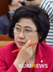 최도자 “은행 신입직원이 제식훈련·각개전투·헬기레펠·유격훈련을 하고 있다”
