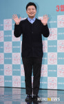 김생민, 반가운 손인사