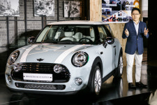 미니(MINI) 차와 라이프스타일의 콜라보…2020년 한국에 전기차 도입 예정