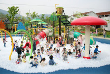 밀양 청도면 밀양숲속마을, 사계절 시원한 볼풀장으로 변신