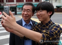 박원순, “한부모 가족 편견, 다양한 가족 안아줘야”