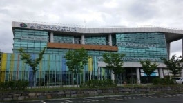 완주군 도서관은 일요일에 쉰다