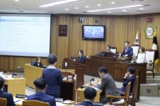 목포시의회, 시정질문 없애 알맹이 없는 맥 빠진 회기 비난 자초