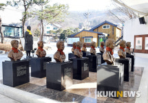 목도리 두른 평화의 소녀상 여전히 추운 위안부 할머니들의 외침②