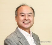 손정의 누구? 한국계 일본인…유니클로 회장과 日부자 1-2위 다퉈