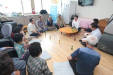 고성군, 전국 최초 보건진료소 관사 활용 치매쉼터 운영