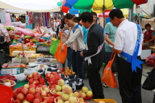 울진군, 추석맞이 전통시장 장보기 나서