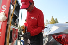 입장(서울방향)주유소, “정품 휘발유 눈으로 확인하세요”