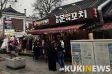 [설날 스케치] 전주 한옥마을 방문객 몰려...설날분위기 물씬
