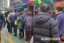 “윗분들 직접 줄서 사보시라”…또 바뀐 마스크 대책, 시민들 ‘난색’