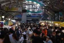 1일 재개장한 대구 서문야시장