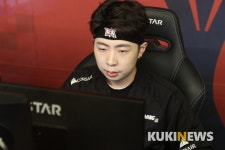 김응태, 오늘은 헤어밴드 착용했어요