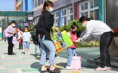 [현장+] 경북 상주초등학교 첫 등교 “친구들, 선생님이 너무 기다렸단다!”