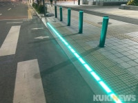 하남시, 보행자 안전 위해 LED 바닥 신호등 설치