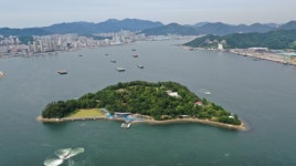 마산 돝섬 해상유원지, 새 단장…12월 완료