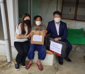 청도군 매전면 직원 취약계층가구 찾아 추석인사