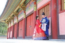 김해가야테마파크 왕궁, 이색결혼 장소로 인기