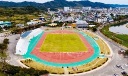 영덕 군민운동장 새 단장