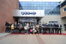포천 일동도서관 리모델링 재개관...이용자 중심 공간 마련