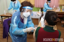 전남 65세 이상 요양병원‧시설입소자‧종사자 백신접종 시작