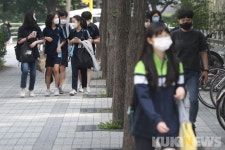 수도권 중학생 3분의 2 등교 확대…2학기 전면등교 준비 작업  