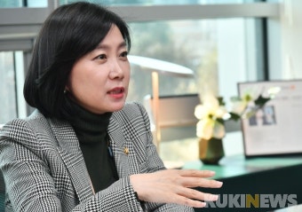 허은아 의원 ‘셧다운제 폐지법 세미나’…이준석 당대표까지 출동