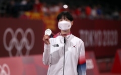 [올림PICK] ‘무너진 종주국’ 한국 태권도, 최초의 노 골드