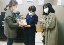 대전시 중구정신건강복지센터,  심리지원 키트 행정복지센터 전달